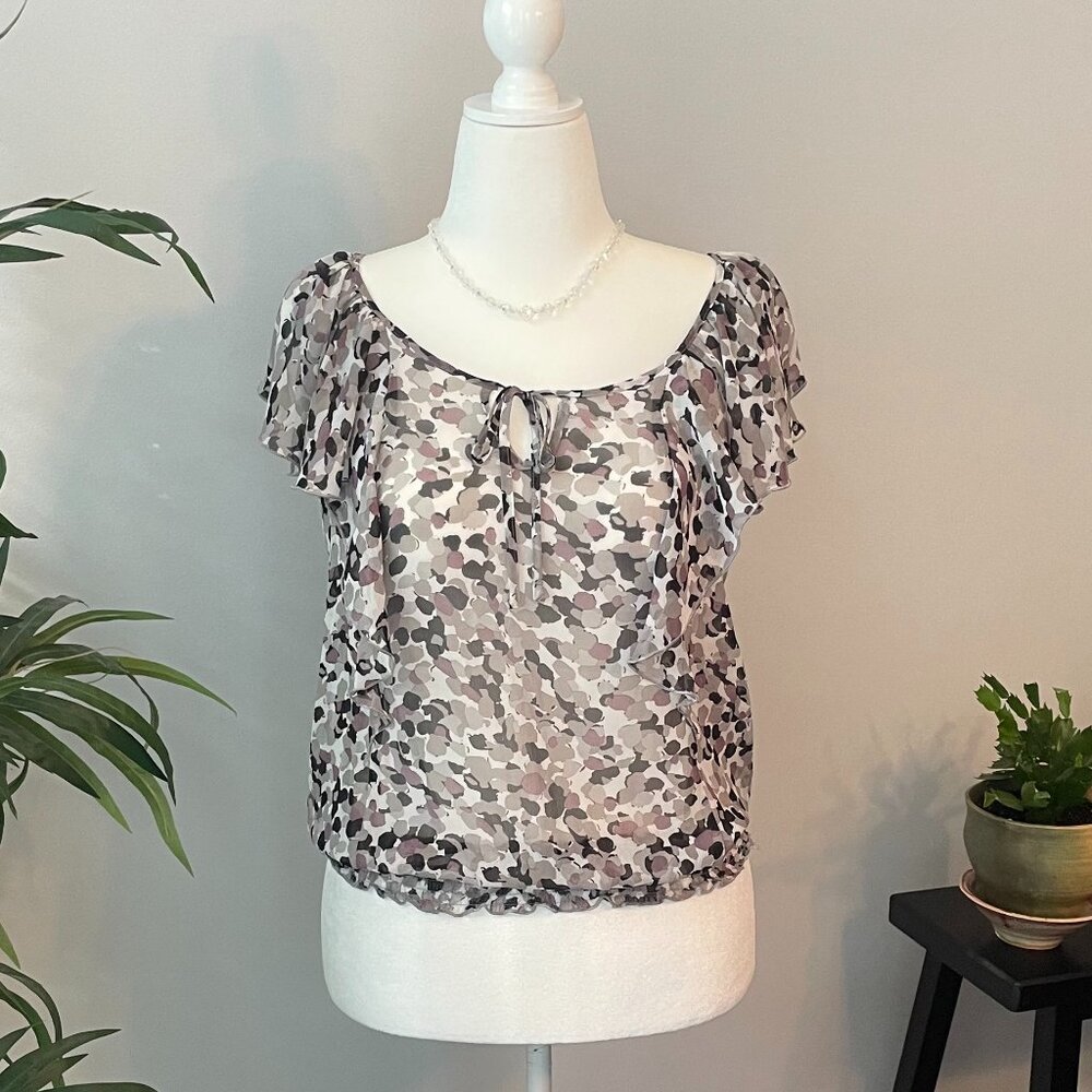 Charlotte Russe Size M Blouse in Gray Black and Grape, Round Neck Flutter Sleeve